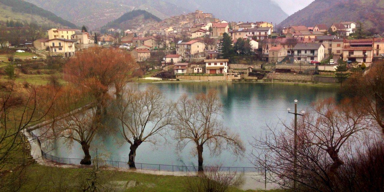 La Locanda Del Lago Lucciola Villalago المظهر الخارجي الصورة